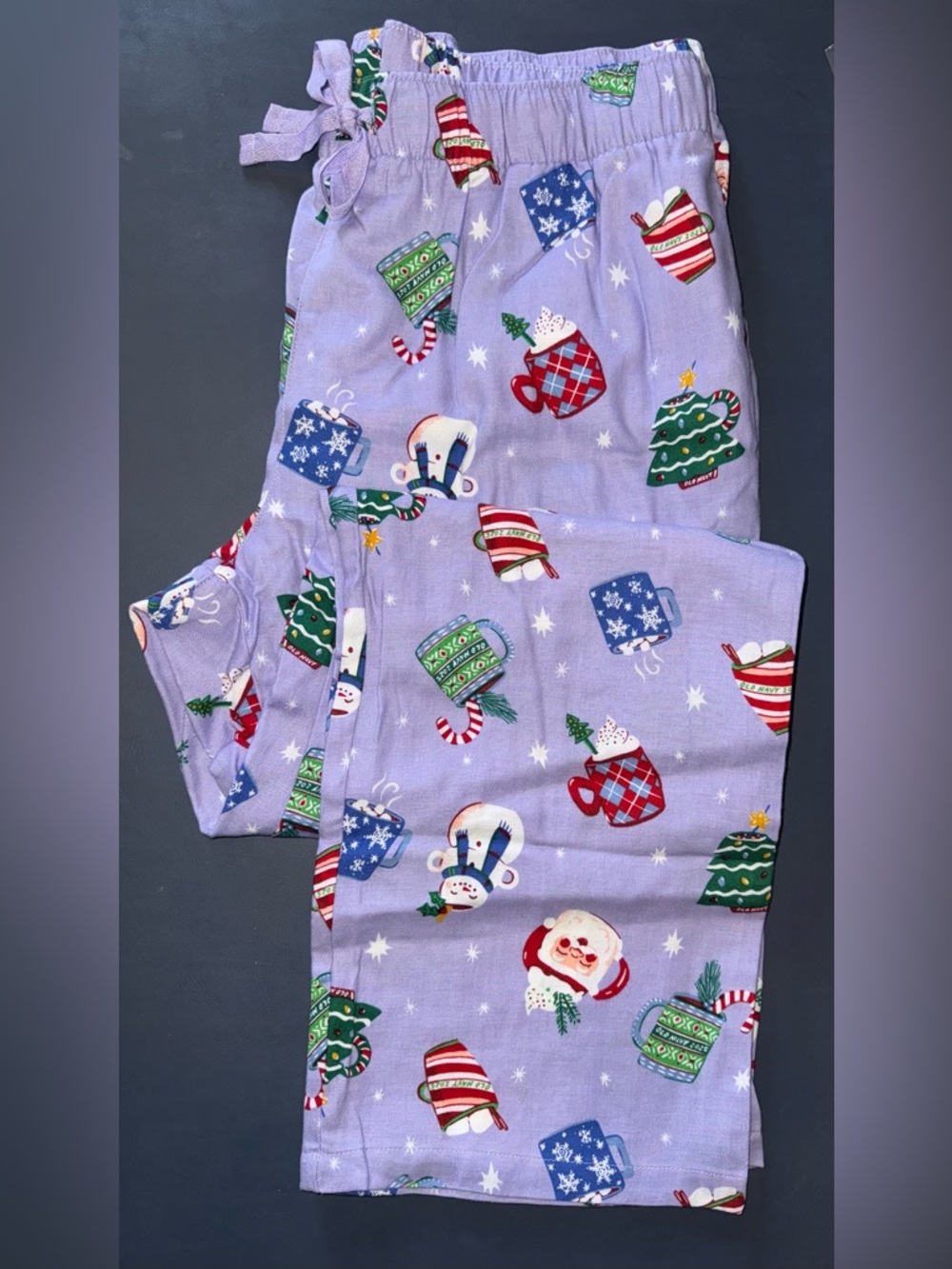 Old navy Holiday flannel Pajama Pants in Lavender with Festive Mug & Tree Print